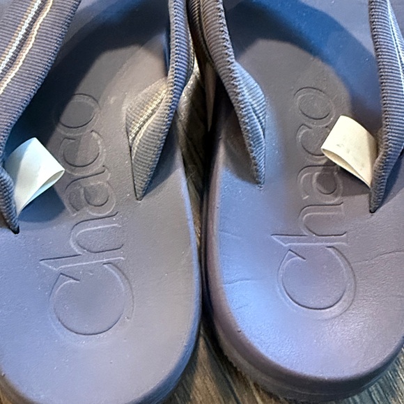 Chaco flips - Picture 3 of 5